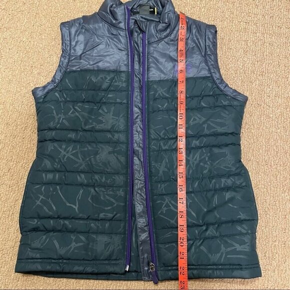 Under Armour Navy/Grey Puffer Vest – Youth Medium (Fits Women’s XXS) - Picture 10 of 10